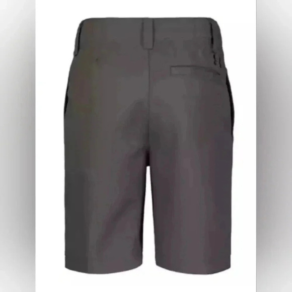 Boys Under Armour Golf Medal Play Short , Graphite, Size 6, NWT - Picture 2 of 11